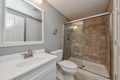2001 Mackenzie Pl, Wheaton, IL 60187 photo 19