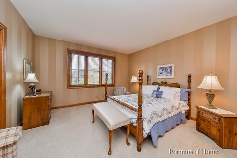 2001 Mackenzie Pl, Wheaton, IL 60187 photo 15