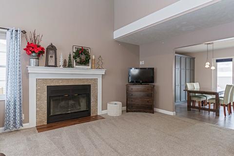 408 Carriage Hills Rd, Normal, IL 61761 photo 7
