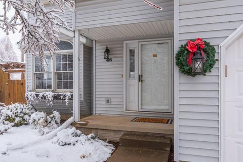 408 Carriage Hills Rd, Normal, IL 61761 photo 2