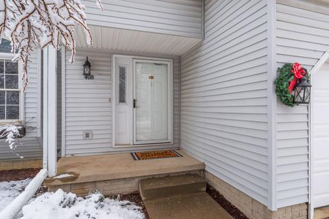 408 Carriage Hills Rd, Normal, IL 61761 photo 3