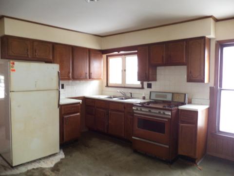 310 E North St, Le Roy, IL 61752 photo 6