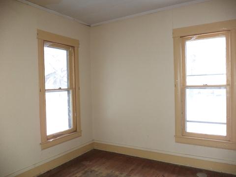 310 E North St, Le Roy, IL 61752 photo 8