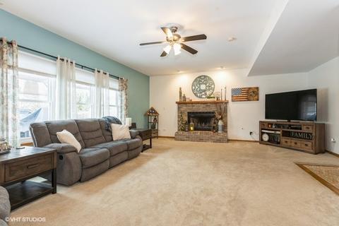 1400 Martin Ct, Plainfield, IL 60586 photo 5