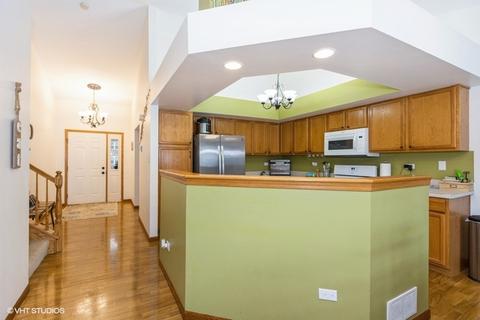 1400 Martin Ct, Plainfield, IL 60586 photo 3