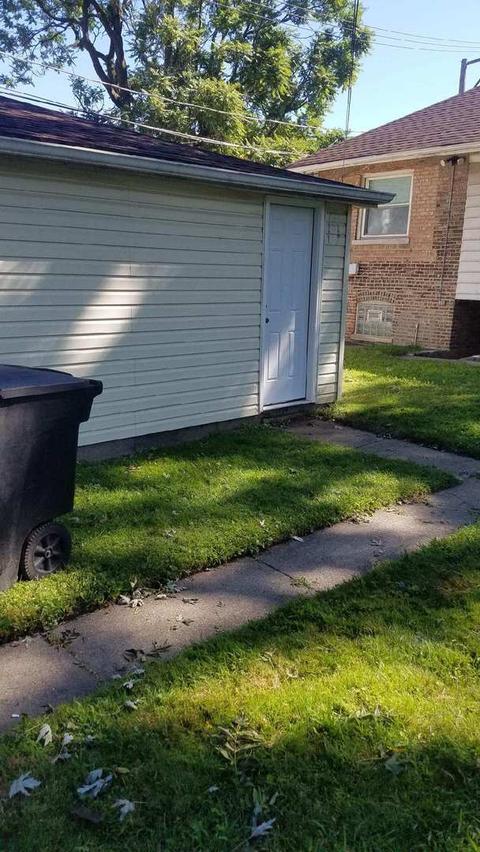 11518 S Normal Ave, Chicago, IL 60628 photo 36