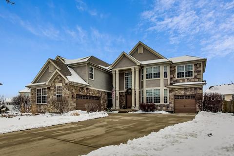 413 Blue Heron Cir, Bartlett, IL 60103 photo 2