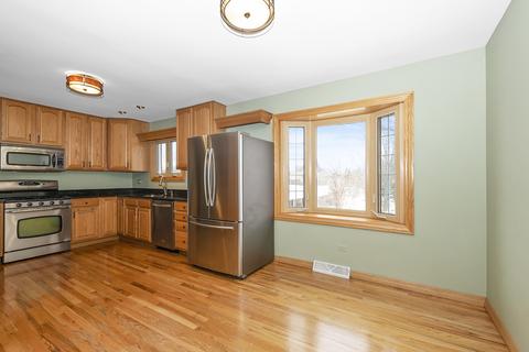 15424 Pine Dr, Oak Forest, IL 60452 photo 6