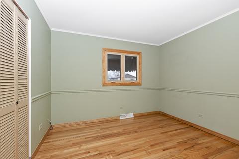 15424 Pine Dr, Oak Forest, IL 60452 photo 9