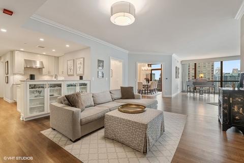 21 E Huron St #3103, Chicago, IL 60611 photo 4
