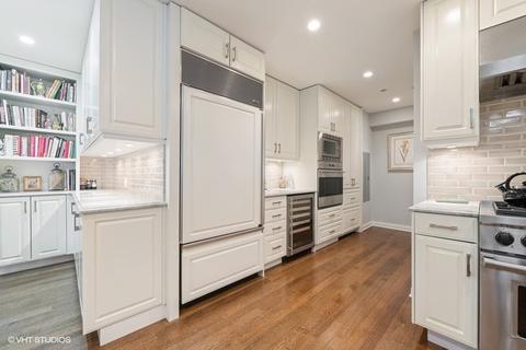 21 E Huron St #3103, Chicago, IL 60611 photo 8