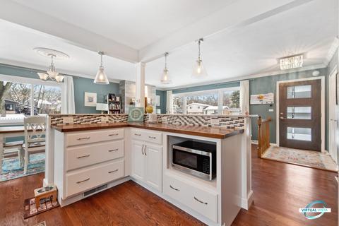 1522 Lakeside Dr, Wheaton, IL 60187 photo 7
