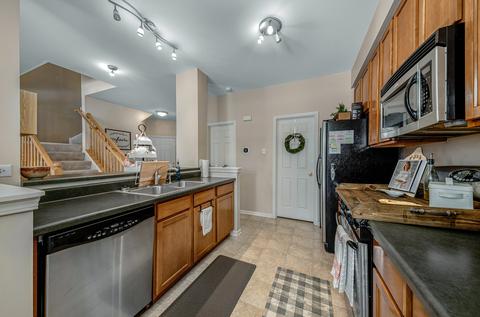129 S Concord Dr, Oswego, IL 60543 photo 7
