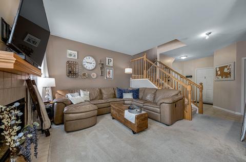 129 S Concord Dr, Oswego, IL 60543 photo 3