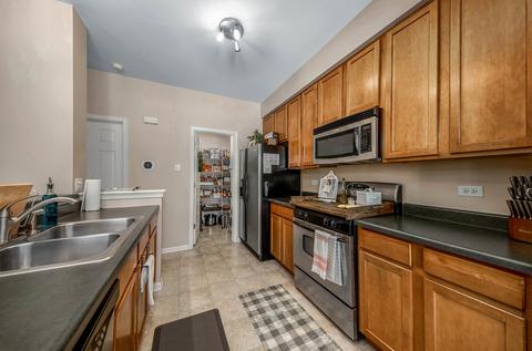 129 S Concord Dr, Oswego, IL 60543 photo 6