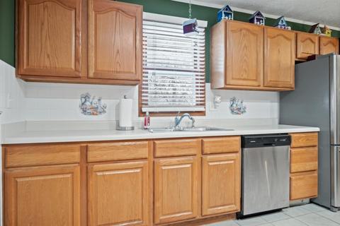 2912 Mockingbird Ln, Bloomington, IL 61704 photo 9