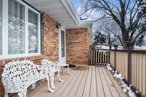 2912 Mockingbird Ln, Bloomington, IL 61704 photo 2
