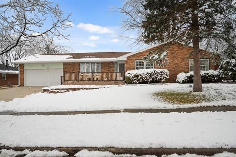 2912 Mockingbird Ln, Bloomington, IL 61704 photo 1