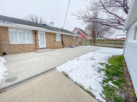 6800 Olympic Dr, Bridgeview, IL 60455 photo 18