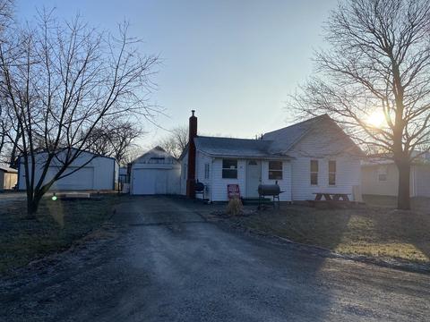 10 Willow St, Dewey, IL 61840 photo 1