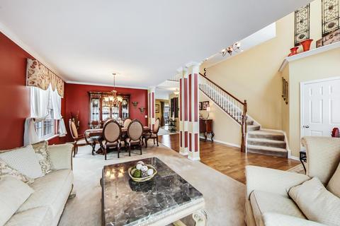 331 Buffalo Dr, Elgin, IL 60124 photo 6