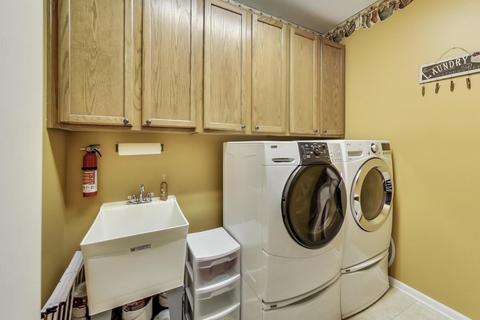 331 Buffalo Dr, Elgin, IL 60124 photo 23