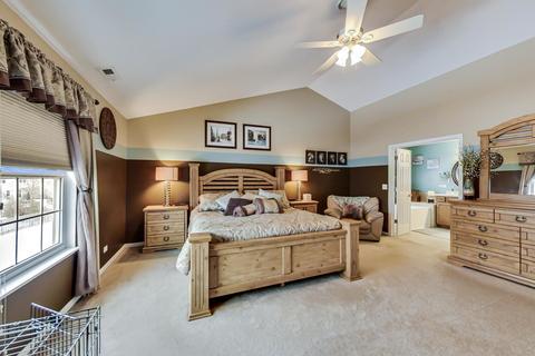 331 Buffalo Dr, Elgin, IL 60124 photo 28