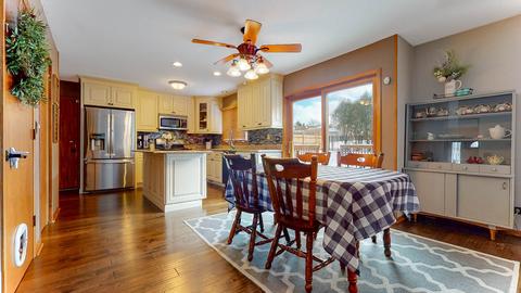 2365 Lakeside Dr, Aurora, IL 60504 photo 9