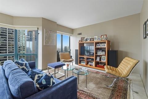 100 E Huron St #2907, Chicago, IL 60611 photo 4