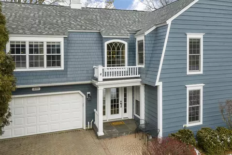2170 Maple Ave, Northbrook, IL 60062 photo 2