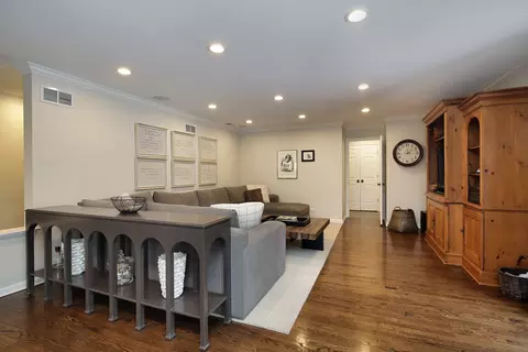 2170 Maple Ave, Northbrook, IL 60062 photo 12