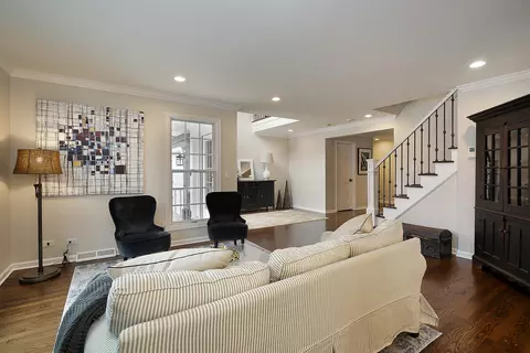 2170 Maple Ave, Northbrook, IL 60062 photo 5