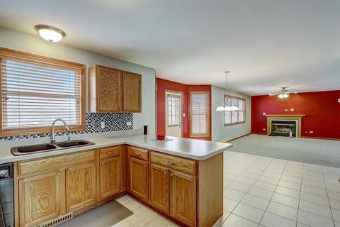 3120 Sandy Ridge Dr, Steger, IL 60475 photo 6