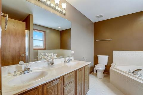 3120 Sandy Ridge Dr, Steger, IL 60475 photo 11