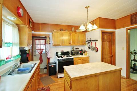 807 S Wright St, Bloomington, IL 61701 photo 3