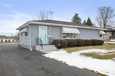 922 E 8th St, Lockport, IL 60441 photo 1