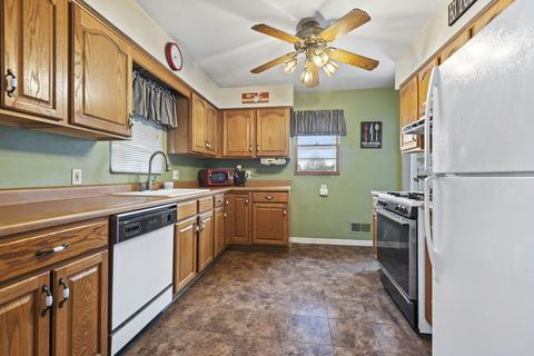 922 E 8th St, Lockport, IL 60441 photo 7
