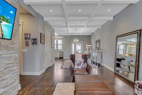 840 E 48th St, Chicago, IL 60615 photo 5