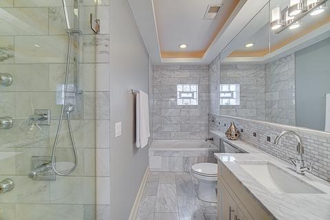 840 E 48th St, Chicago, IL 60615 photo 17