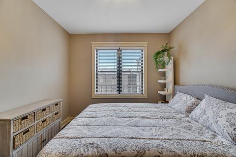840 E 48th St, Chicago, IL 60615 photo 22