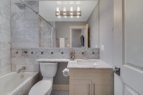 840 E 48th St, Chicago, IL 60615 photo 14