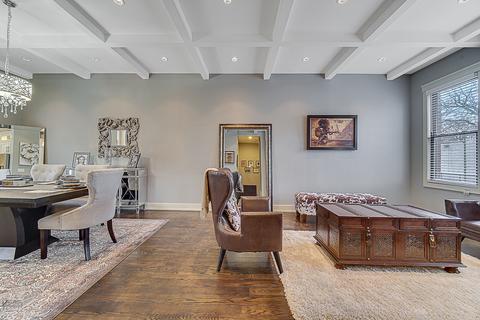 840 E 48th St, Chicago, IL 60615 photo 3