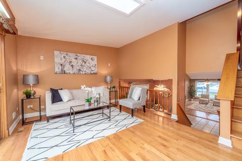 9255 Dee Rd, Des Plaines, IL 60016 photo 8