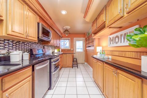 9255 Dee Rd, Des Plaines, IL 60016 photo 11