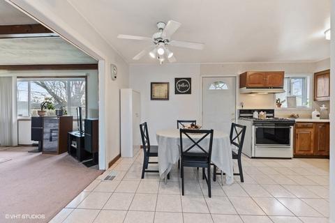 861 N Norman Ln, Wheeling, IL 60090 photo 15