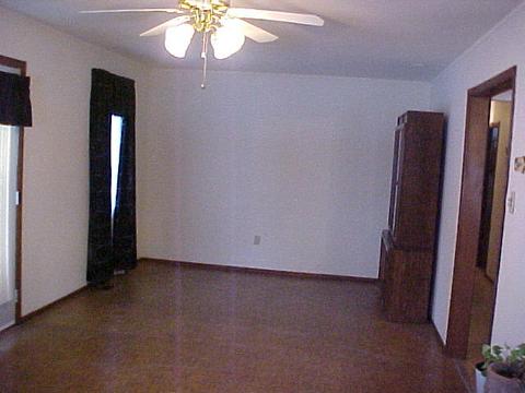 106 N 1st St, Capron, IL 61012 photo 4
