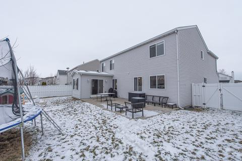2807 Stonebridge Dr, Plainfield, IL 60586 photo 4