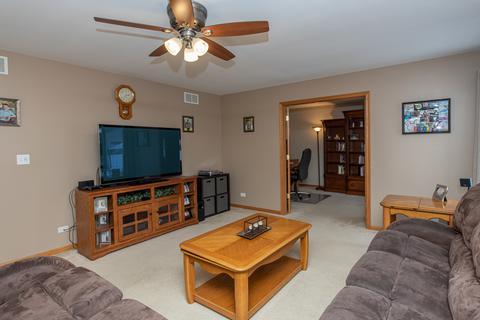 2807 Stonebridge Dr, Plainfield, IL 60586 photo 18