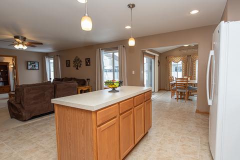 2807 Stonebridge Dr, Plainfield, IL 60586 photo 11