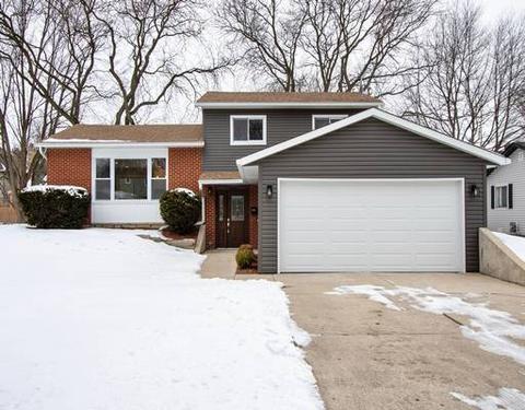 1918 Cambridge Ln, Wheaton, IL 60189 photo 1